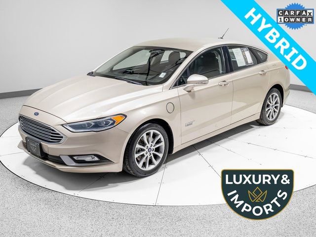 Used 2017 Ford Fusion Energi SE FWD image 1