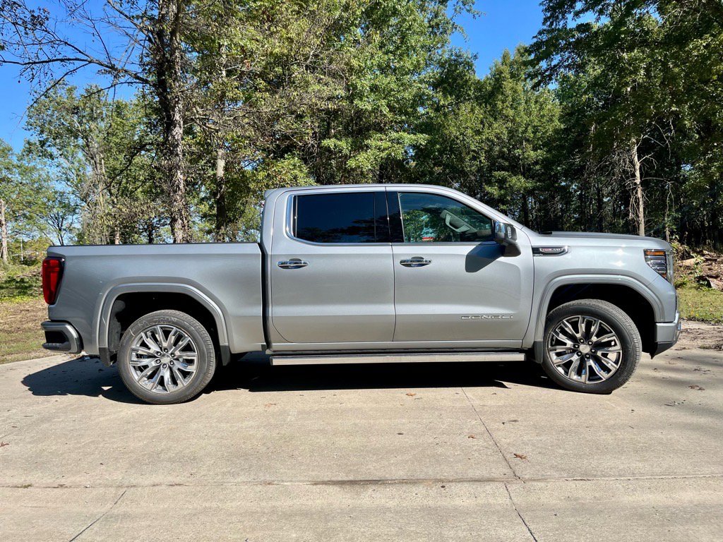 New 2026 GMC Sierra 1500 Denali w/ Denali Reserve Package image 4