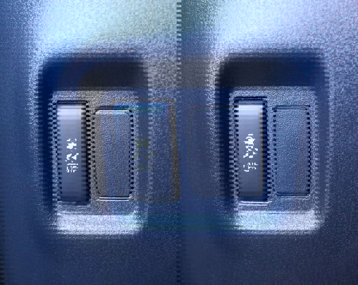 Used 2012 Nissan Versa SV image 41