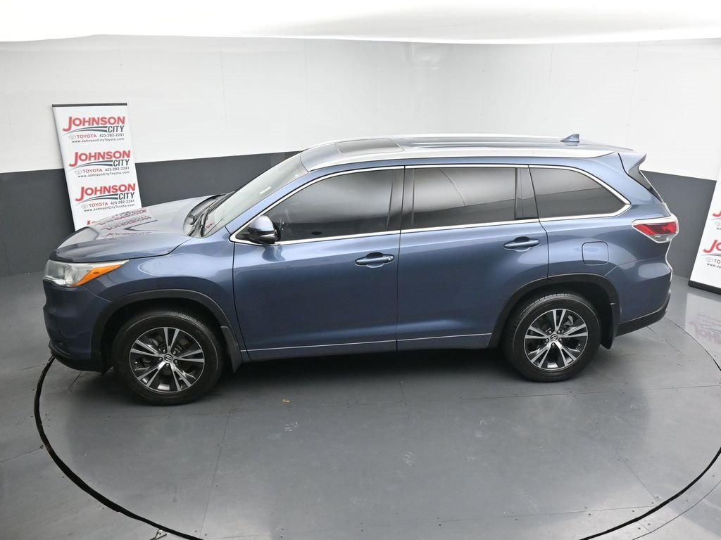 Used 2016 Toyota Highlander XLE image 34