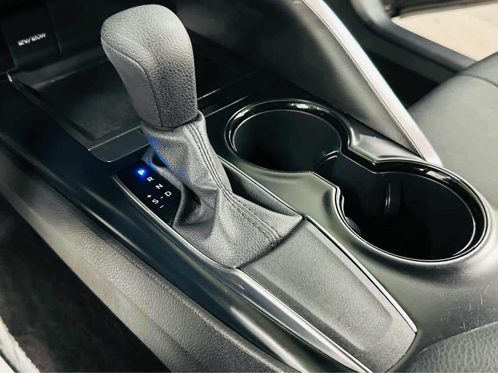 Certified 2020 Toyota Camry LE w/ Carpet Mat Package image 13