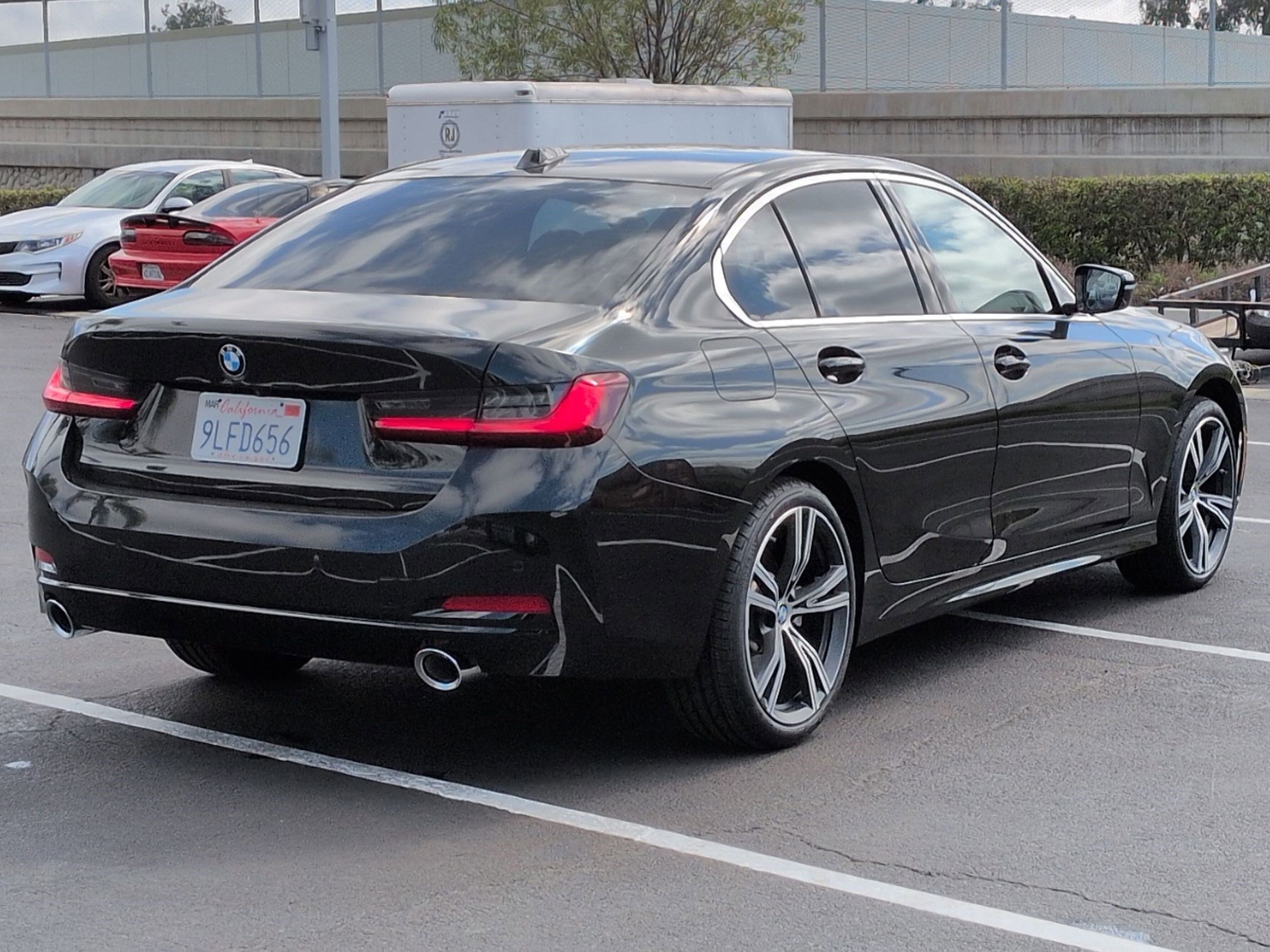Certified 2024 BMW 330i Sedan w/ Convenience Package image 10