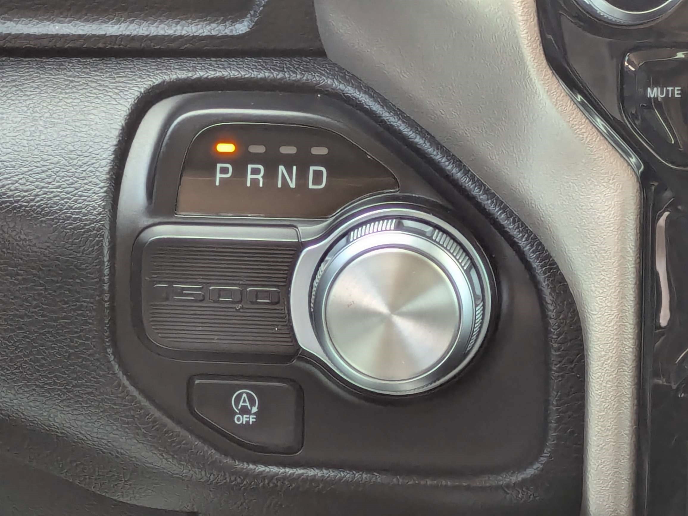 Used 2022 RAM 1500 Laramie RWD image 18