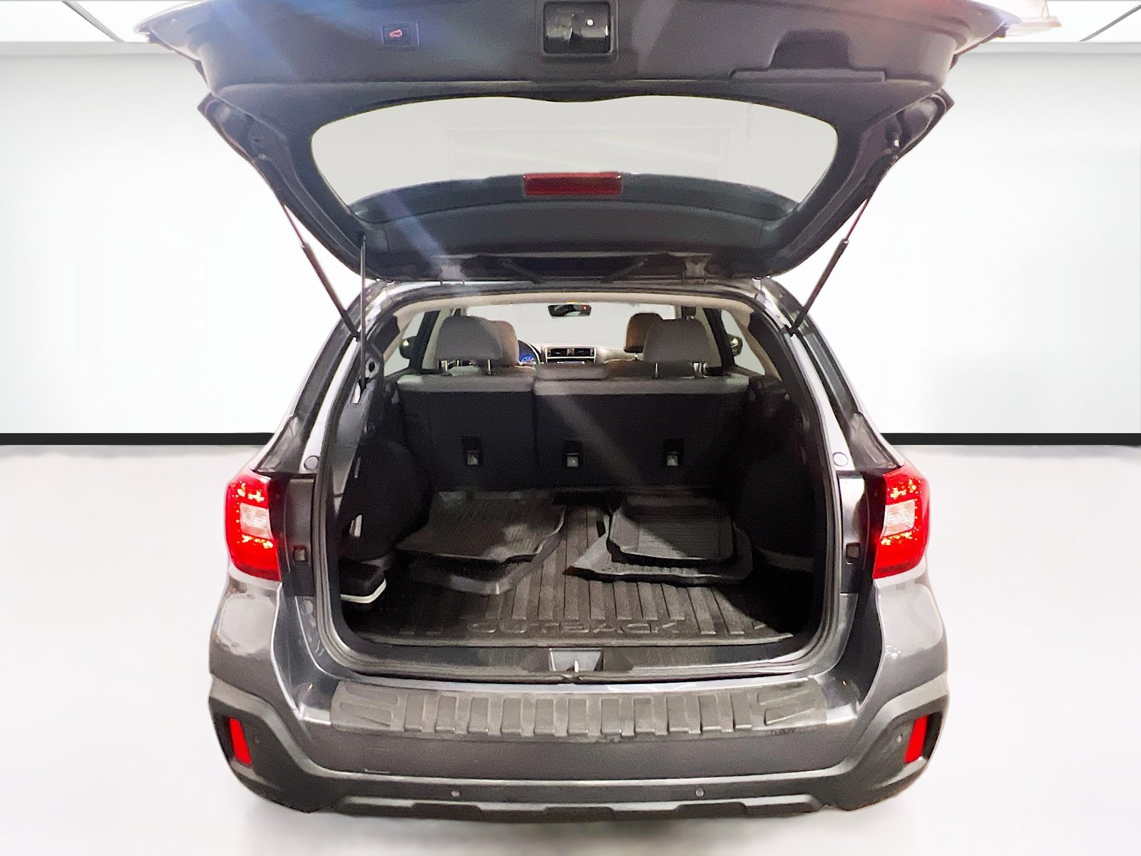 Used 2019 Subaru Outback 2.5i Limited AWD/4WD image 21