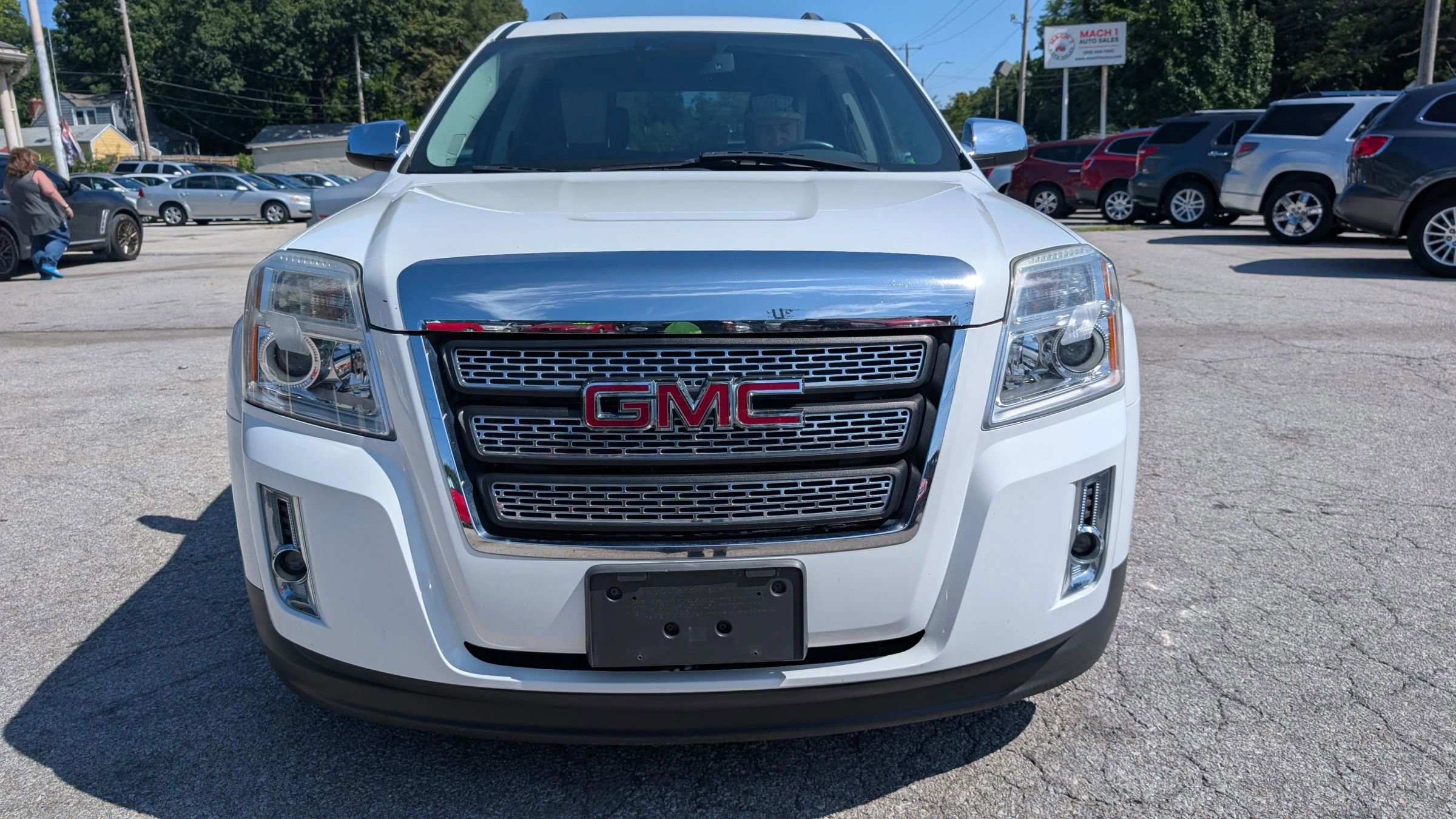 Used 2015 GMC Terrain SLT w/ Chrome Appearance Package image 2
