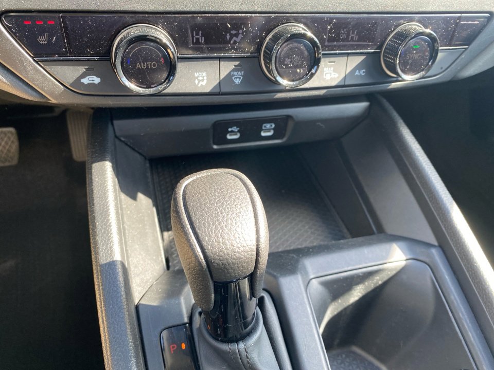 Certified 2024 Honda Accord EX image 22