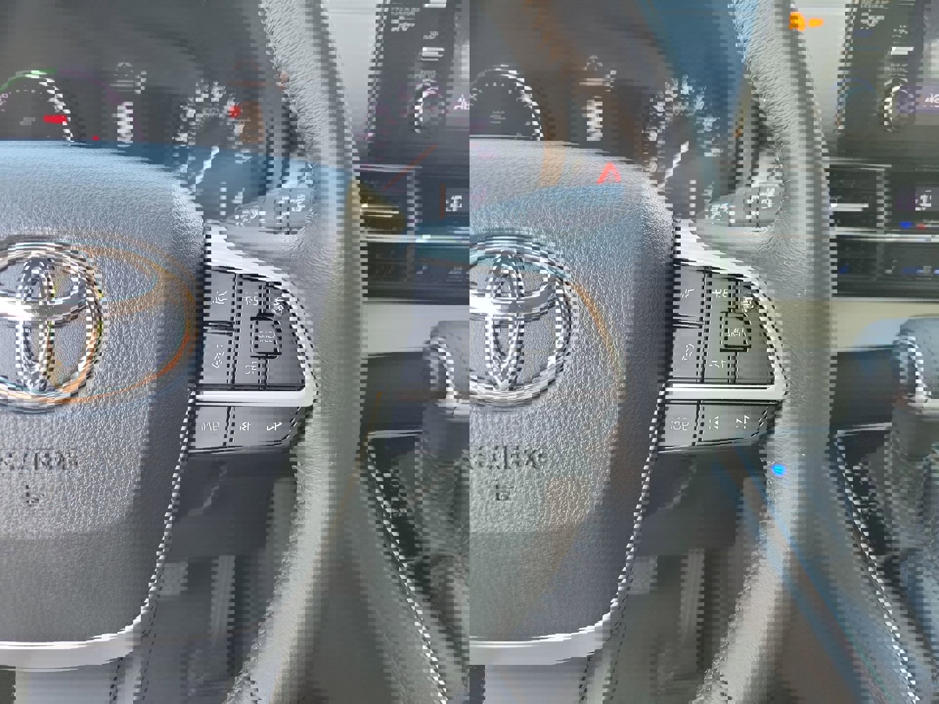 Used 2021 Toyota Sienna XLE AWD/4WD image 30