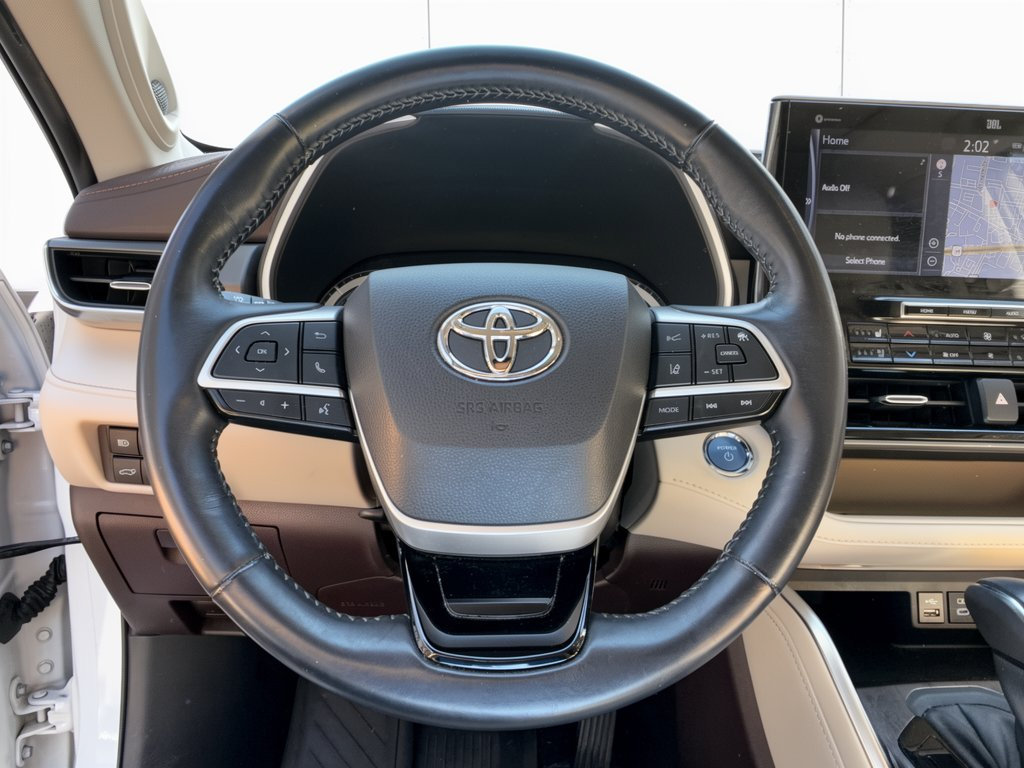 Used 2022 Toyota Highlander Limited AWD/4WD image 10