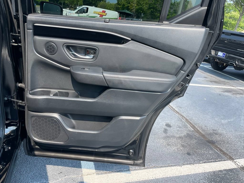 Certified 2025 Honda Pilot Touring image 35