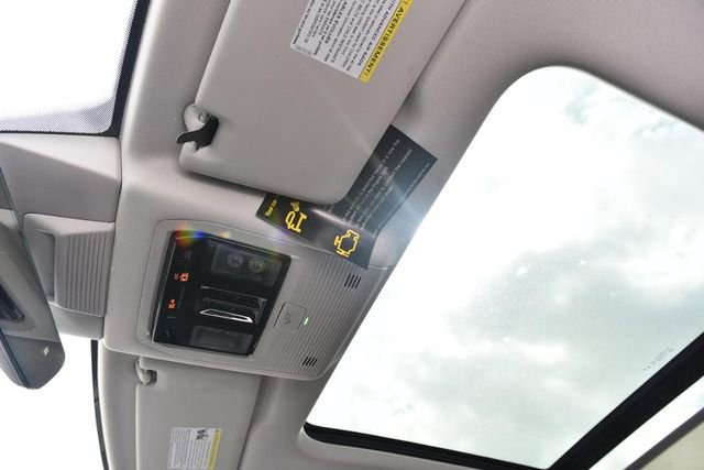 New 2026 Volkswagen Tiguan SE image 21