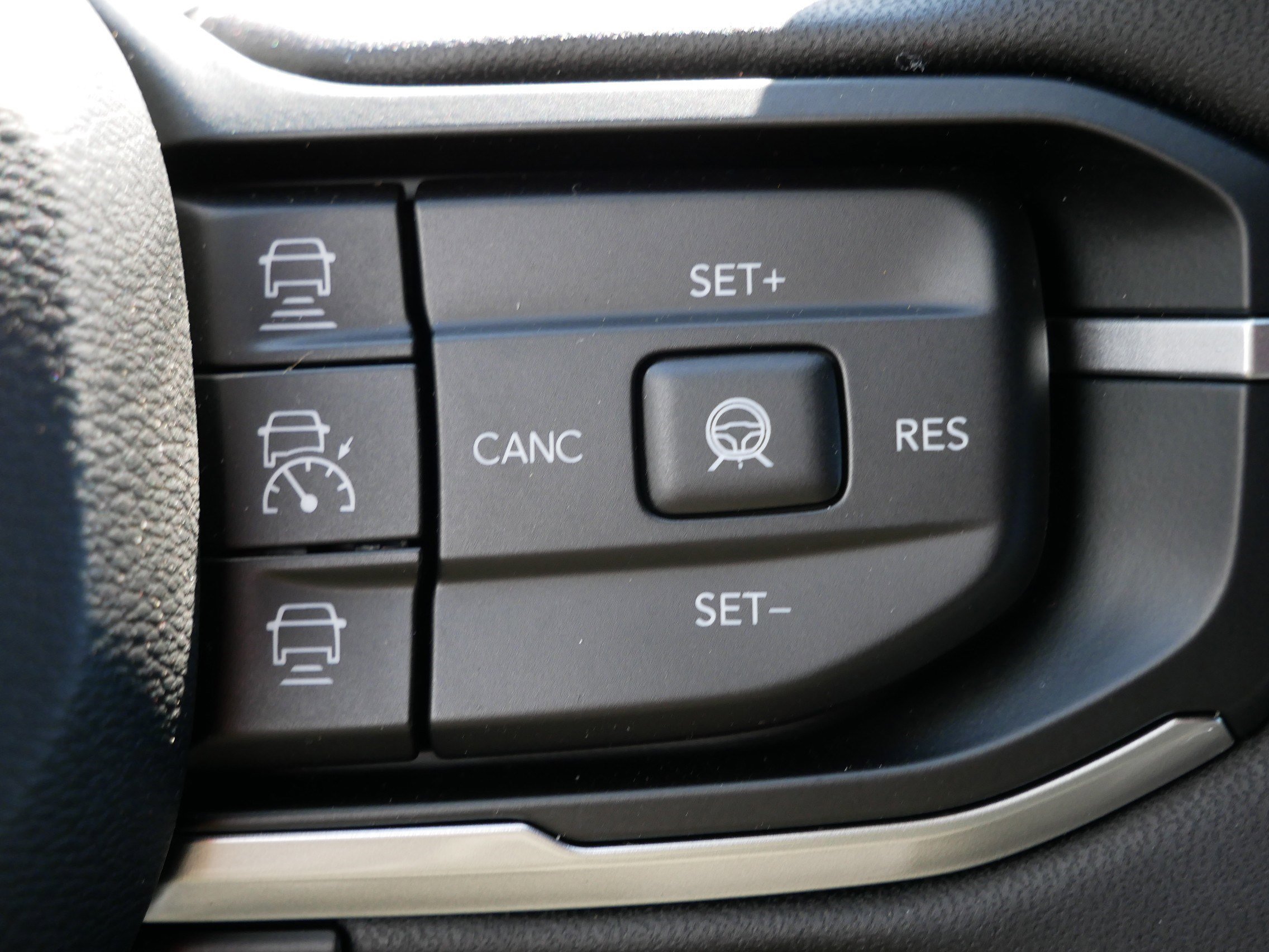 New 2026 Jeep Cherokee Laredo AWD/4WD image 19