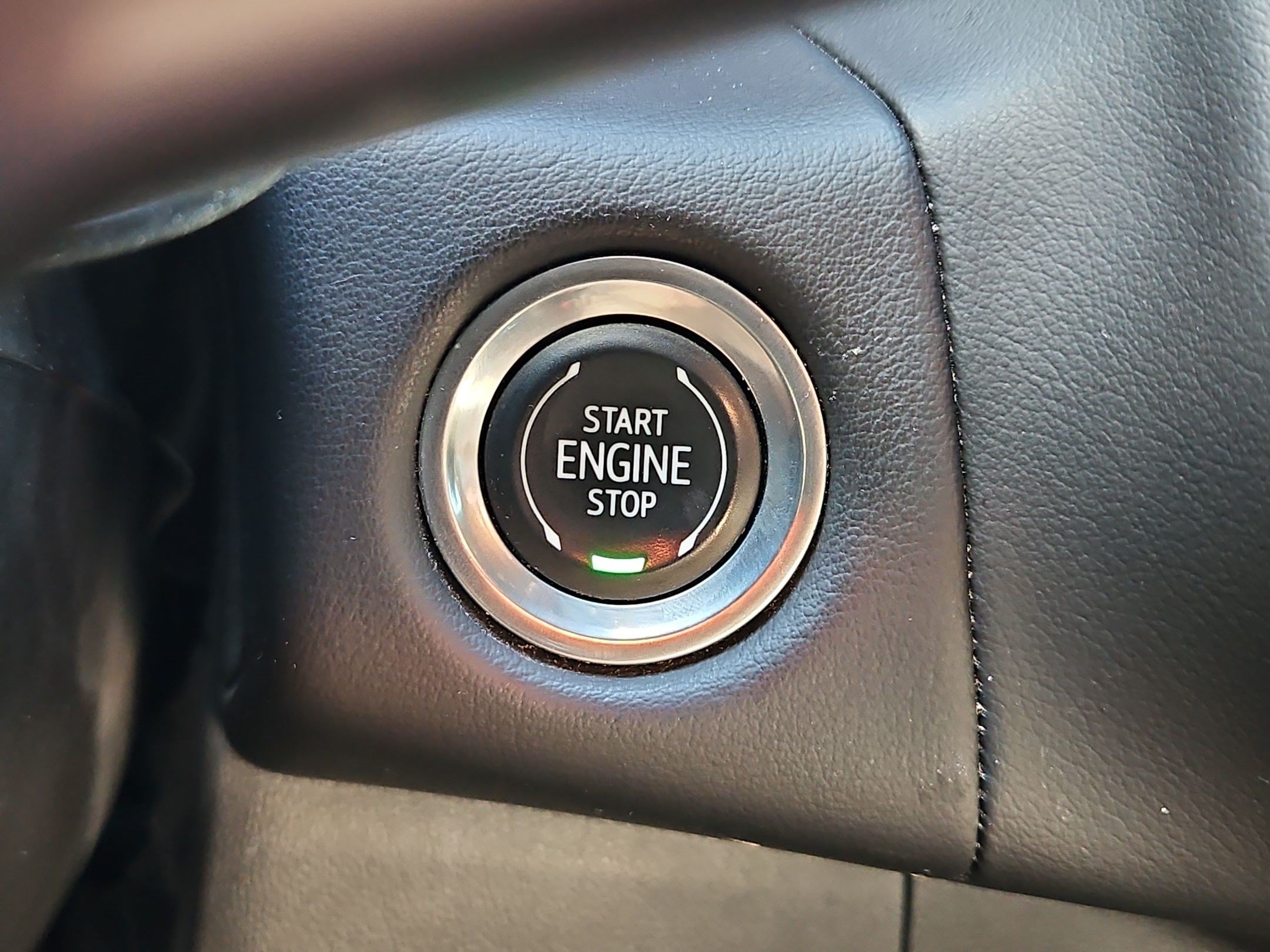 Certified 2023 Chevrolet Suburban Premier AWD/4WD image 18