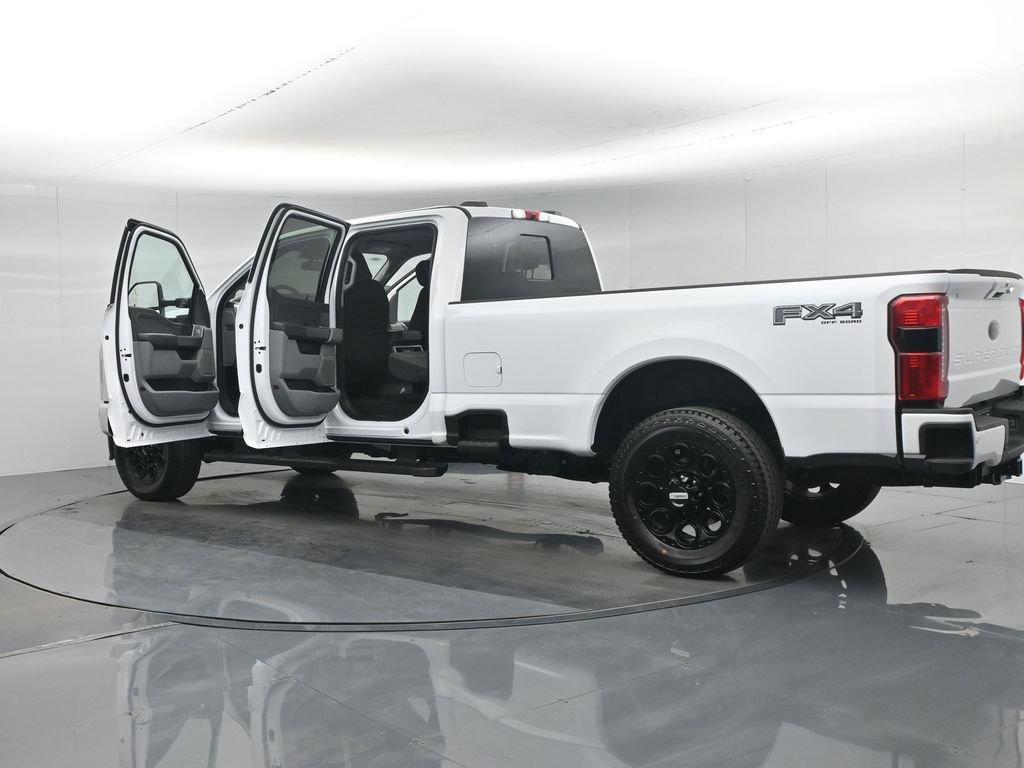 New 2026 Ford F350 XLT w/ XLT Premium Package AWD/4WD image 36