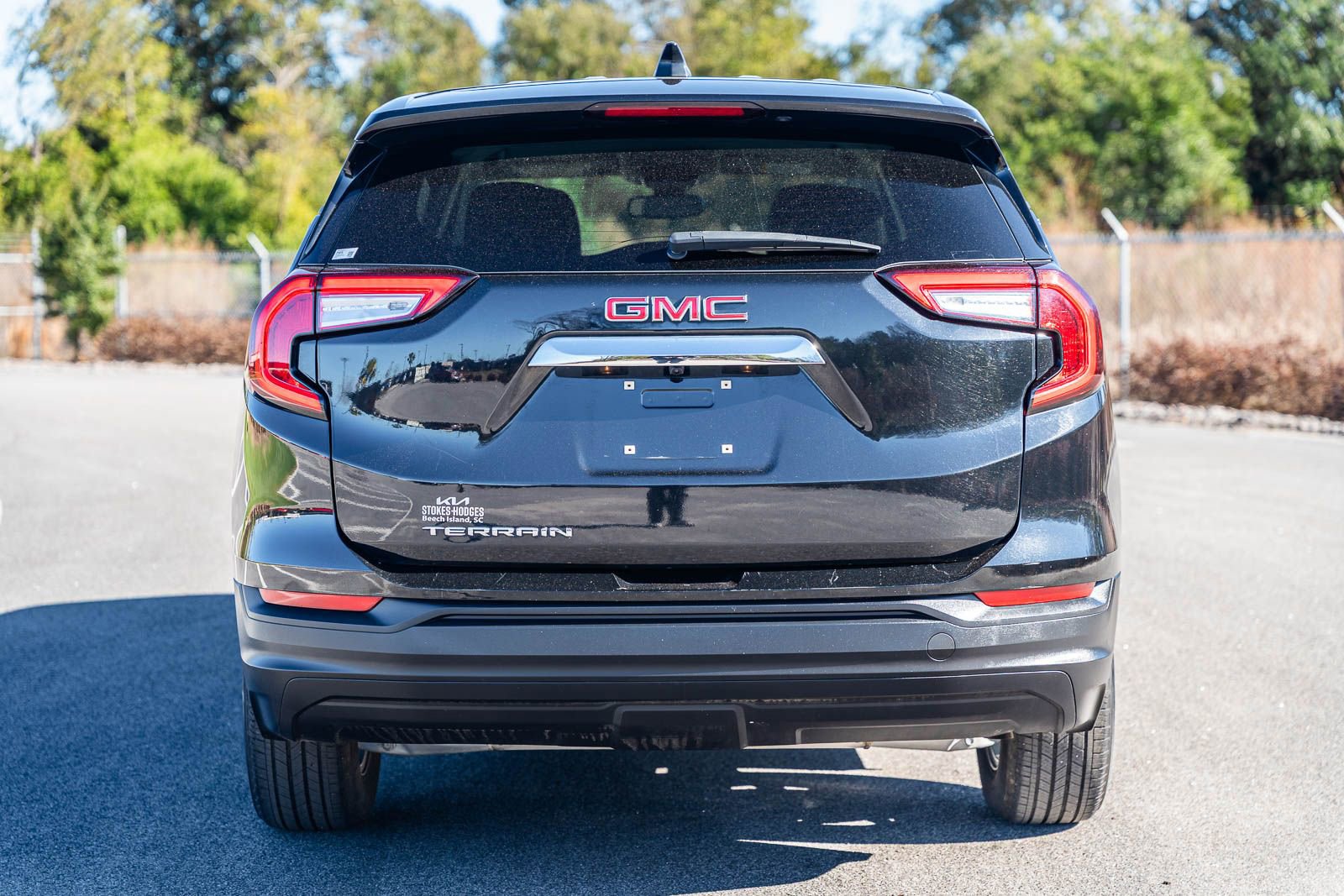 Used 2024 GMC Terrain SLE image 11