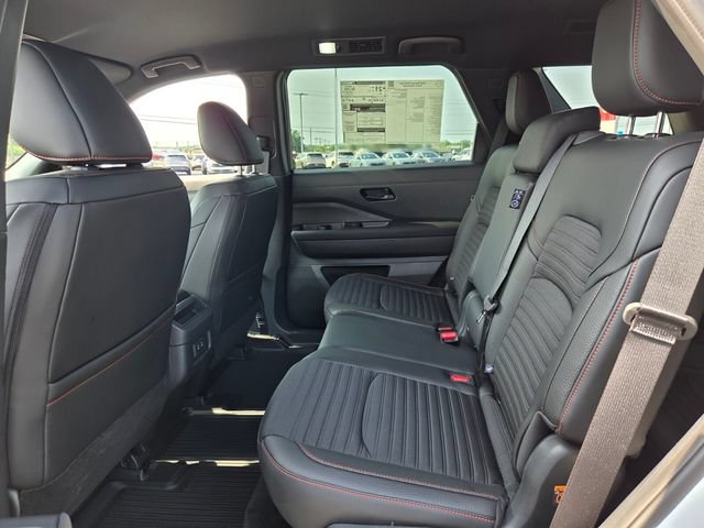 New 2026 Nissan Pathfinder Rock Creek AWD/4WD image 10