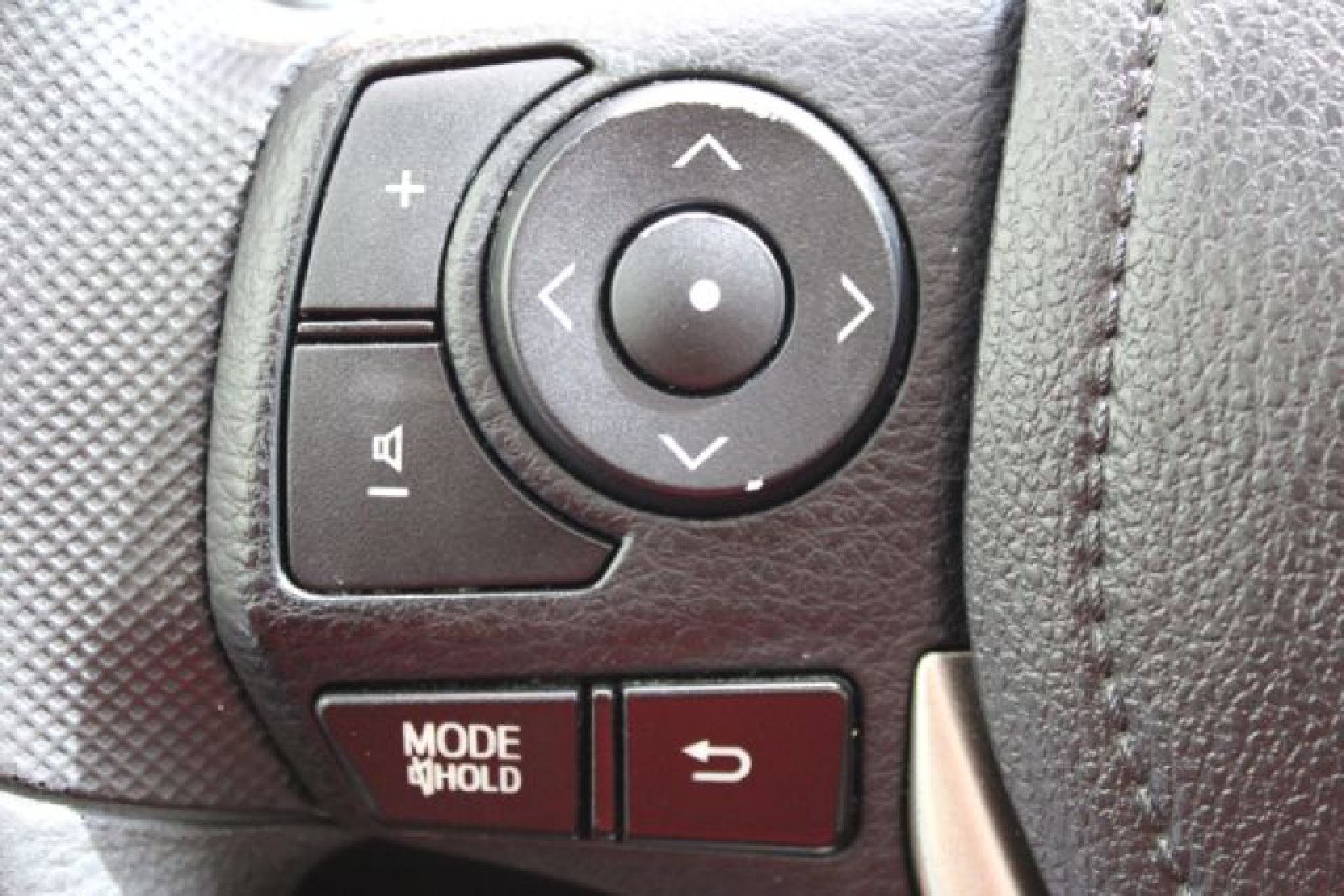 Used 2015 Toyota RAV4 XLE image 17