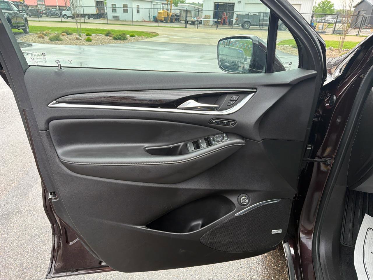 Used 2020 Buick Enclave Avenir w/ Avenir Technology Package AWD/4WD image 8