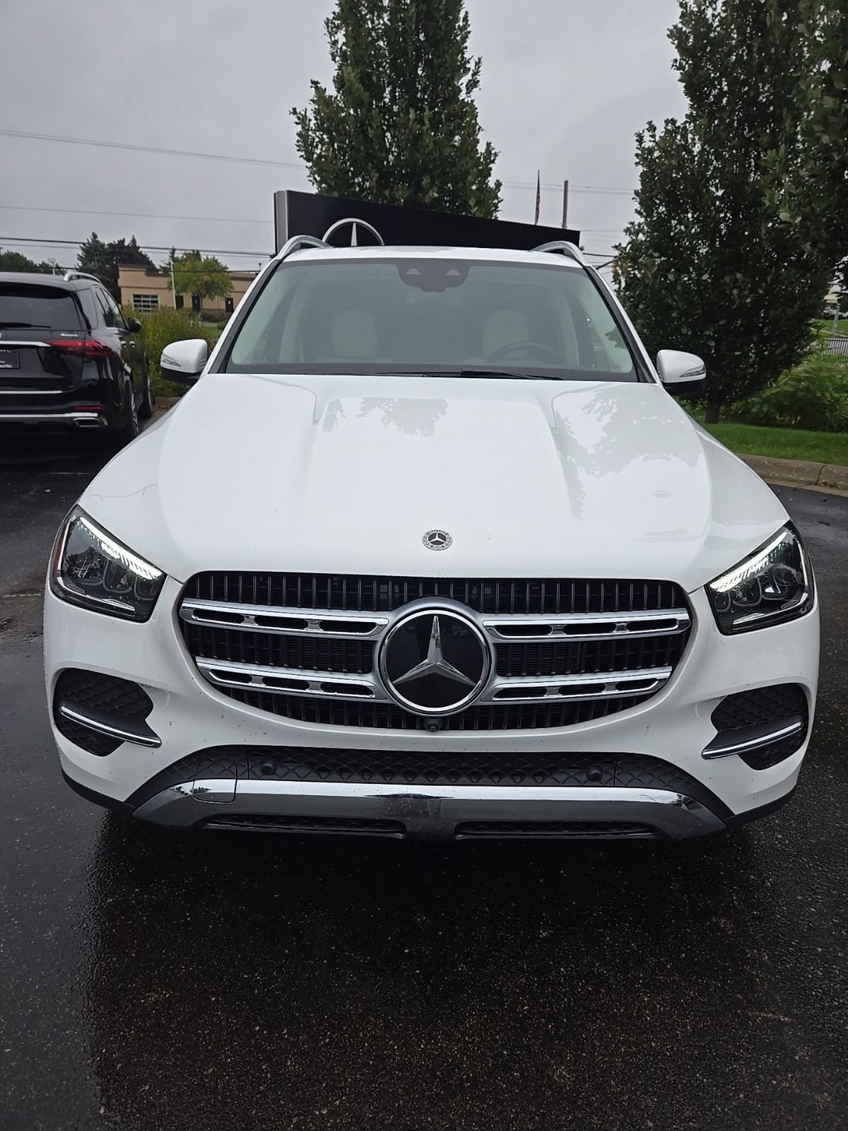 Used 2025 Mercedes-Benz GLE 450e 4MATIC image 8
