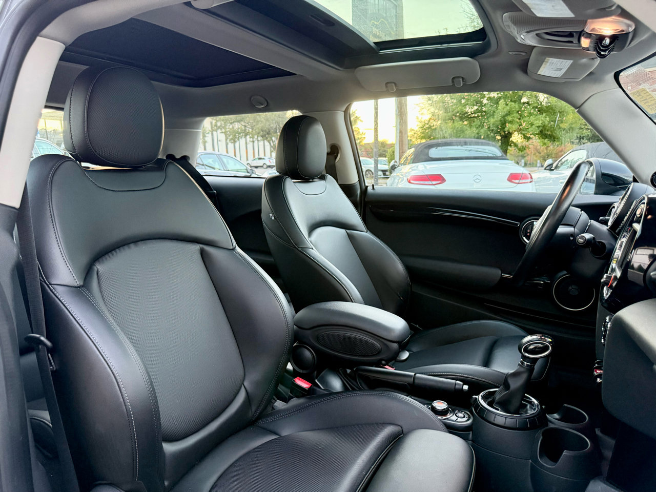 Used 2015 MINI Cooper S image 21