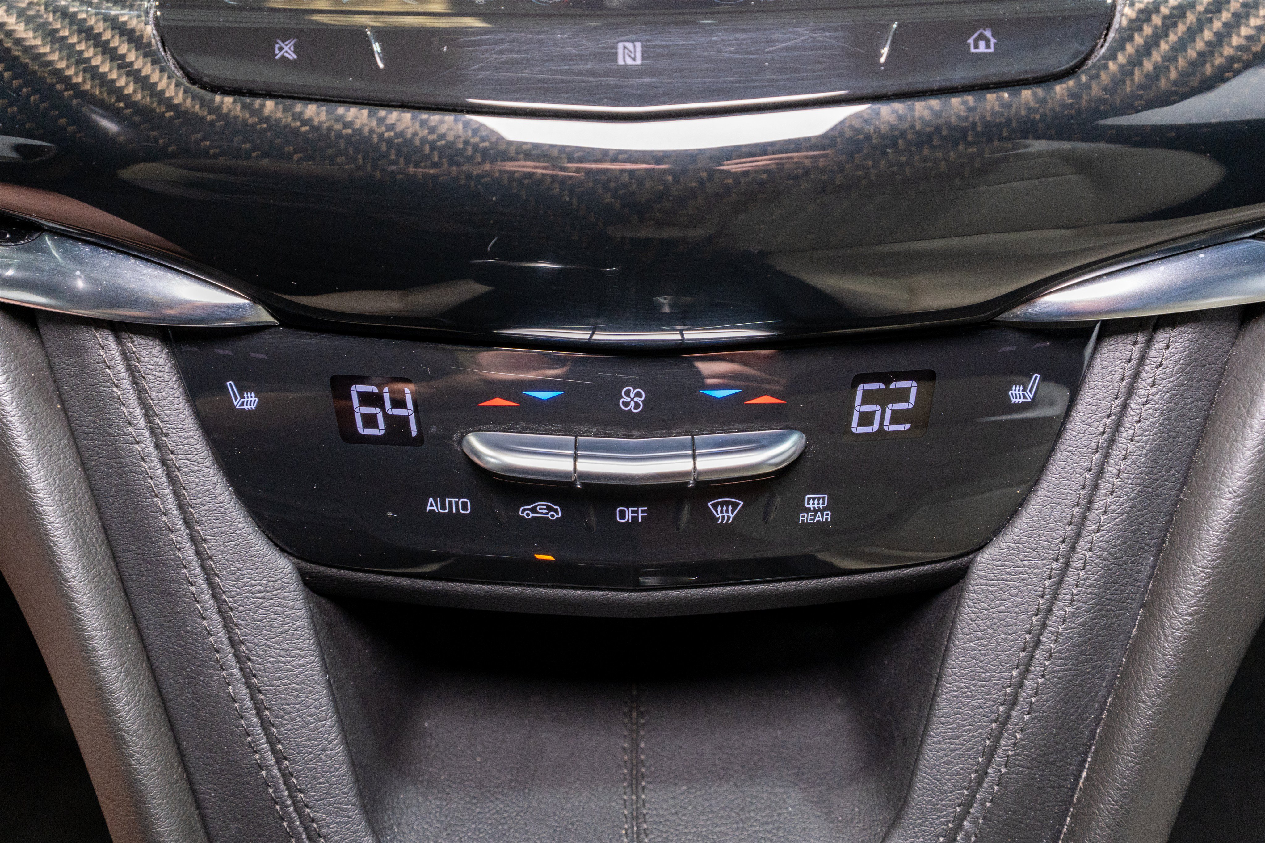 Used 2021 Cadillac XT6 Sport AWD/4WD image 23