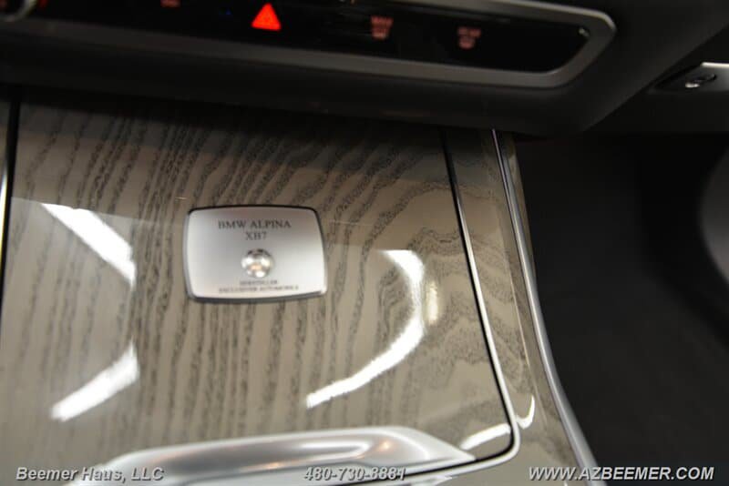 Used 2024 BMW ALPINA XB7 AWD/4WD image 39