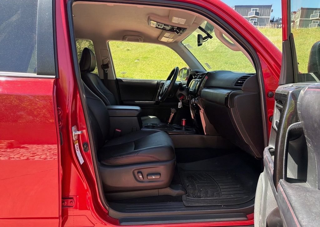 Used 2017 Toyota 4Runner TRD Pro AWD/4WD image 33