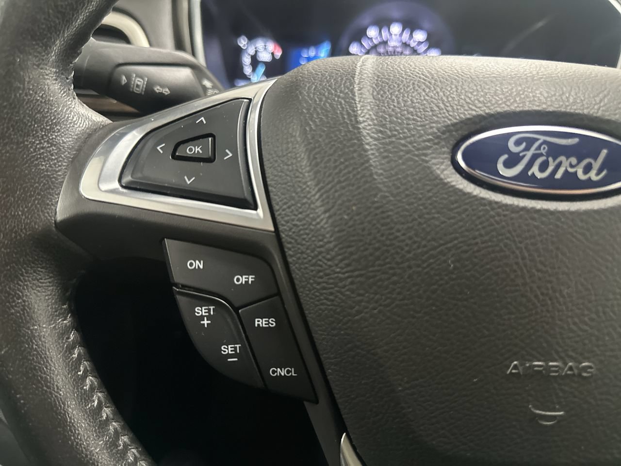 Used 2016 Ford Fusion SE w/ Equipment Group 202A FWD image 42