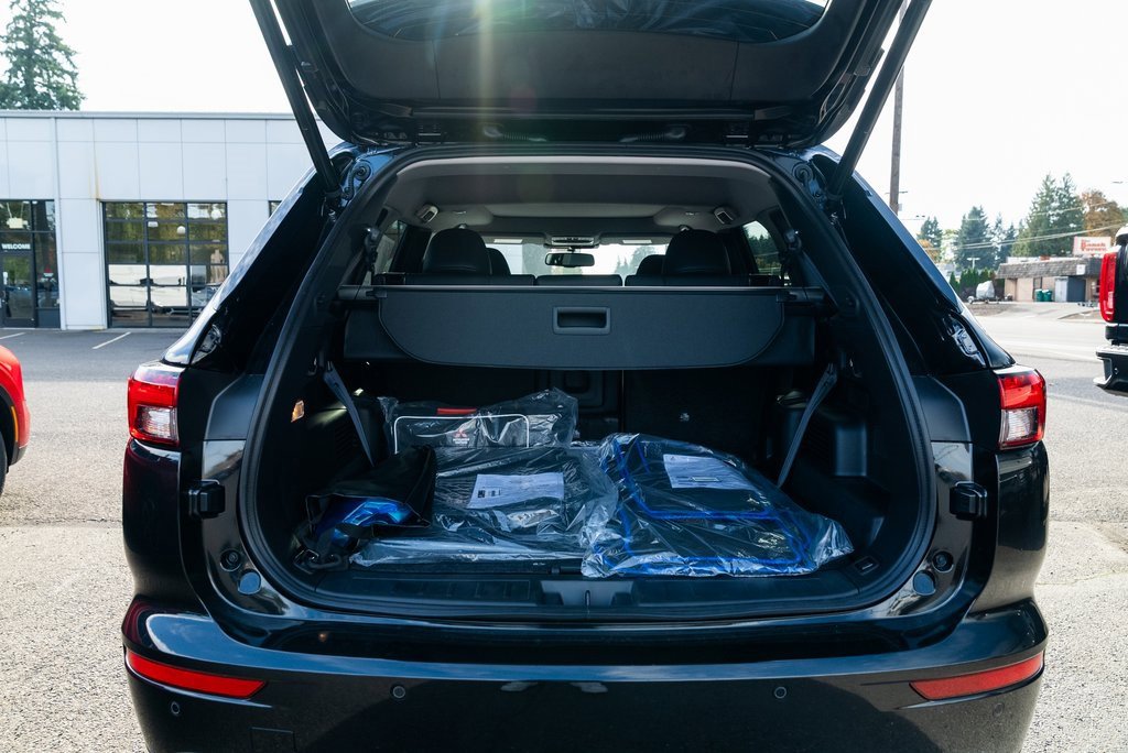 New 2025 Mitsubishi Outlander SE image 7