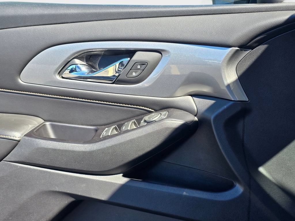 Used 2018 Chevrolet Traverse LT AWD/4WD image 29