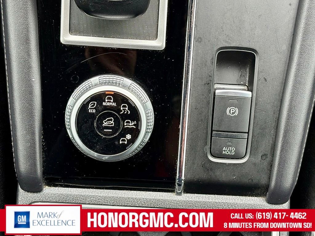 Used 2022 Mitsubishi Outlander SE image 32