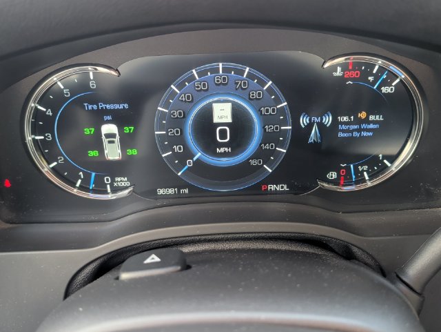 Used 2019 Cadillac Escalade ESV Luxury AWD/4WD image 14
