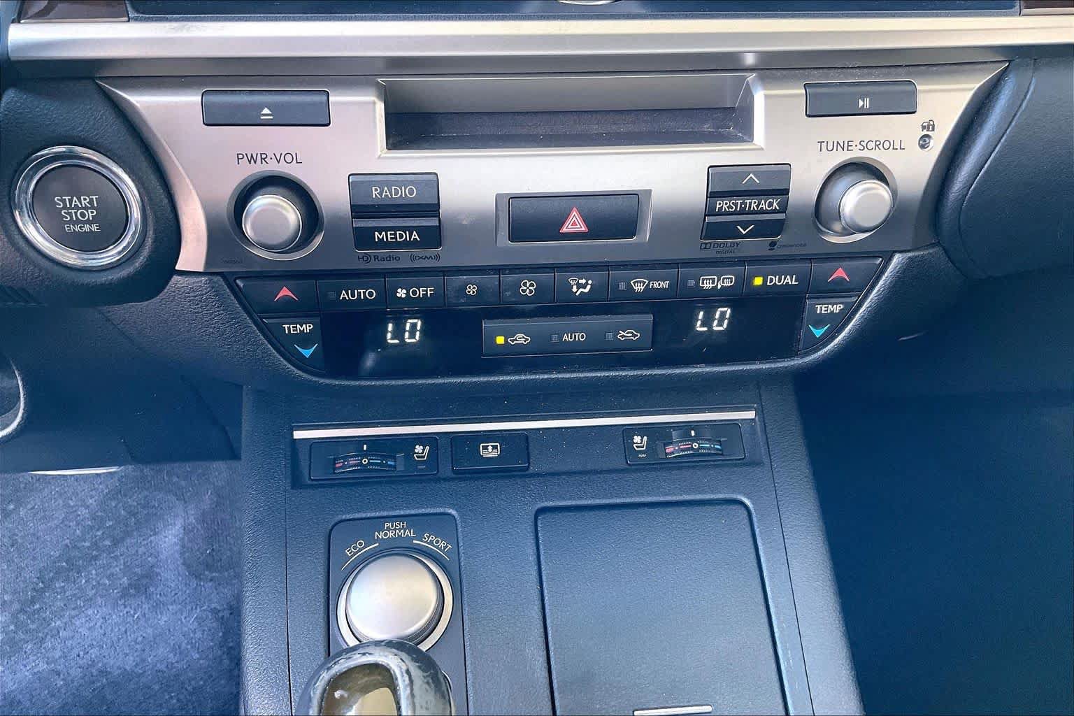 Used 2014 Lexus ES 350 w/ Luxury Package FWD image 32