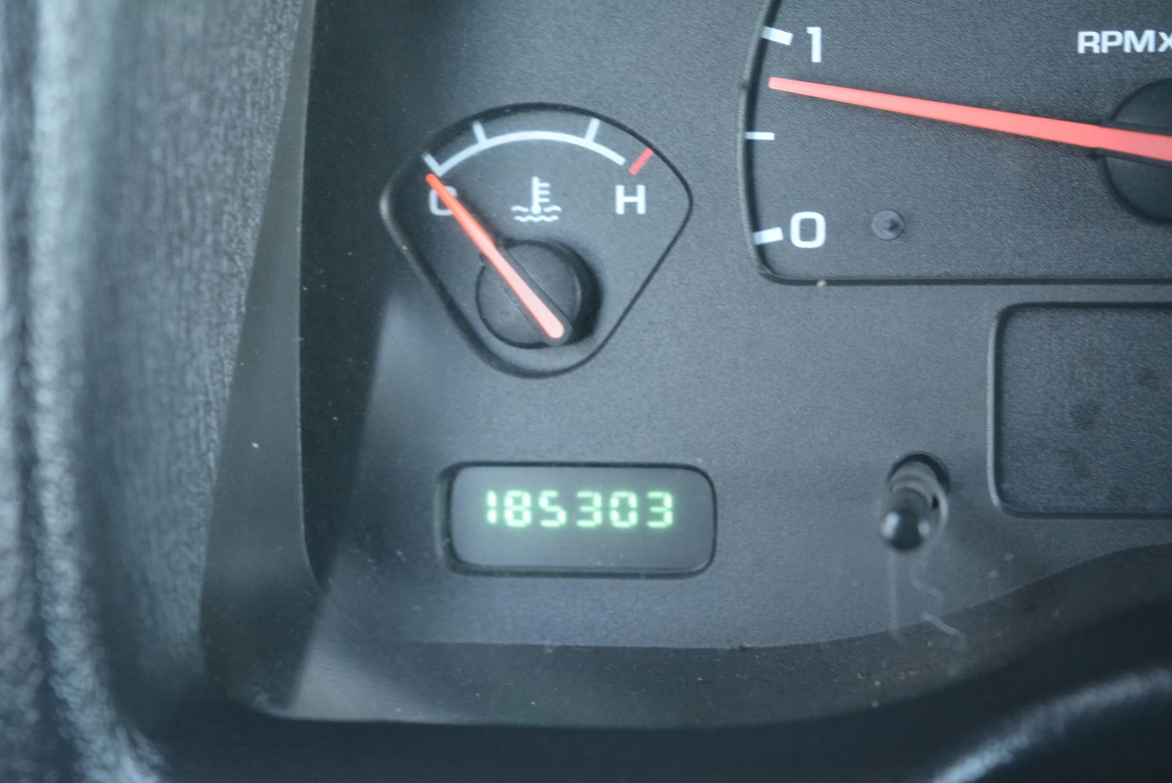 Used 2003 Dodge Durango Sport image 18