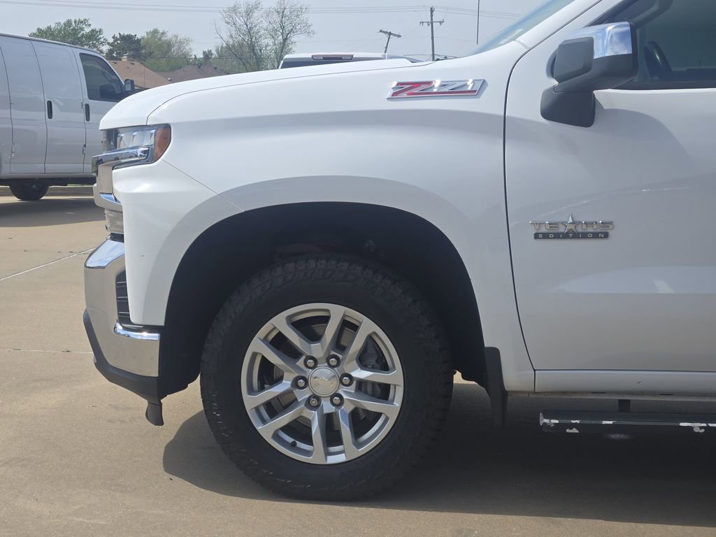 Used 2019 Chevrolet Silverado 1500 LT w/ Texas Edition image 28