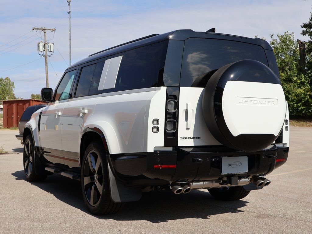 New 2025 Land Rover Defender 130 V8 AWD/4WD image 6