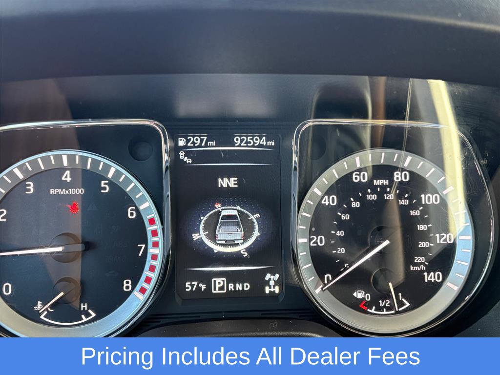 Used 2018 Nissan Titan SV w/ SV Convenience Package AWD/4WD image 8