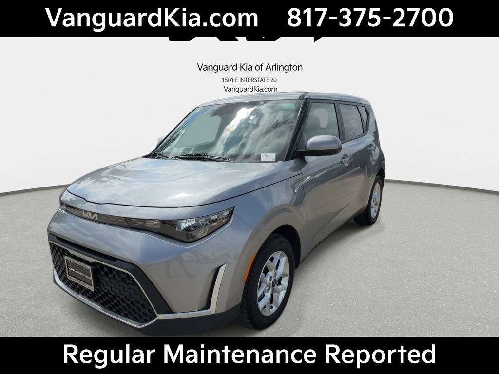 Certified 2025 Kia Soul LX FWD image 4