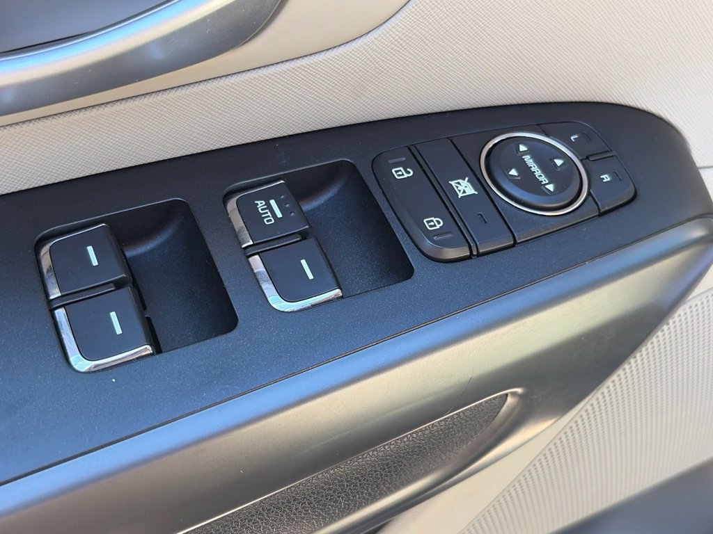 Used 2019 Kia Sedona LX FWD image 19