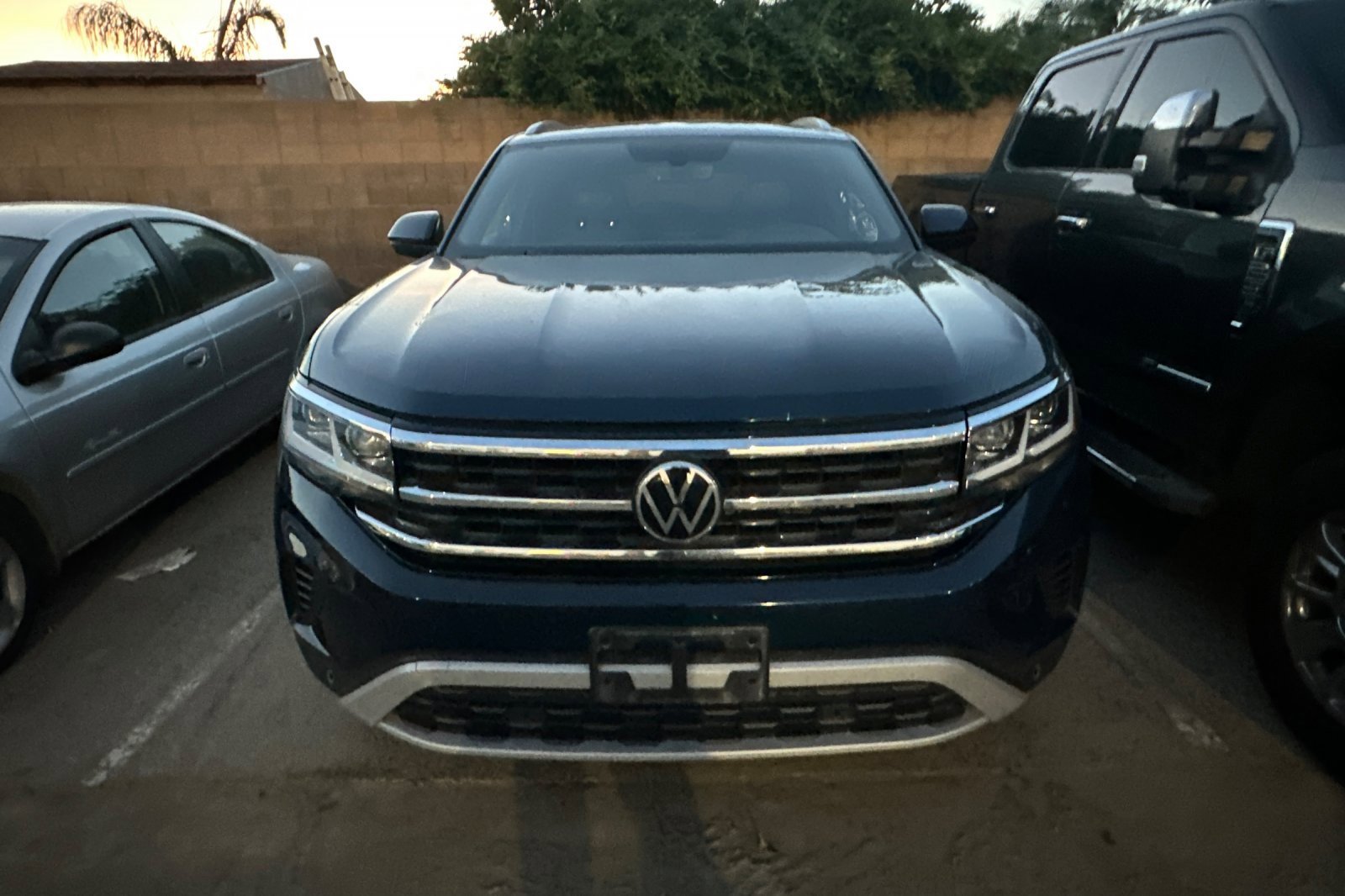 Used 2022 Volkswagen Atlas Cross Sport SE image 7