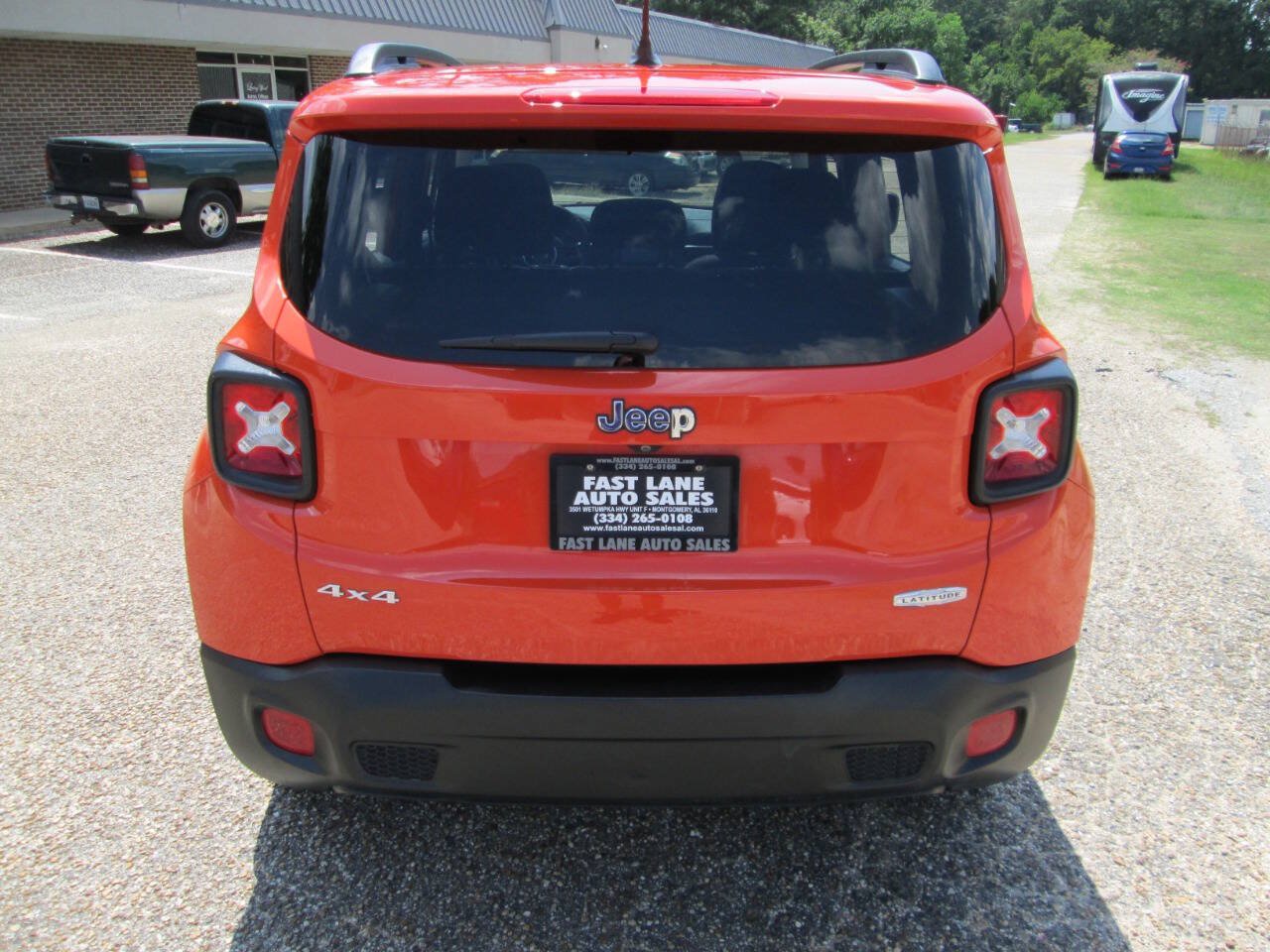Used 2015 Jeep Renegade Latitude AWD/4WD image 57