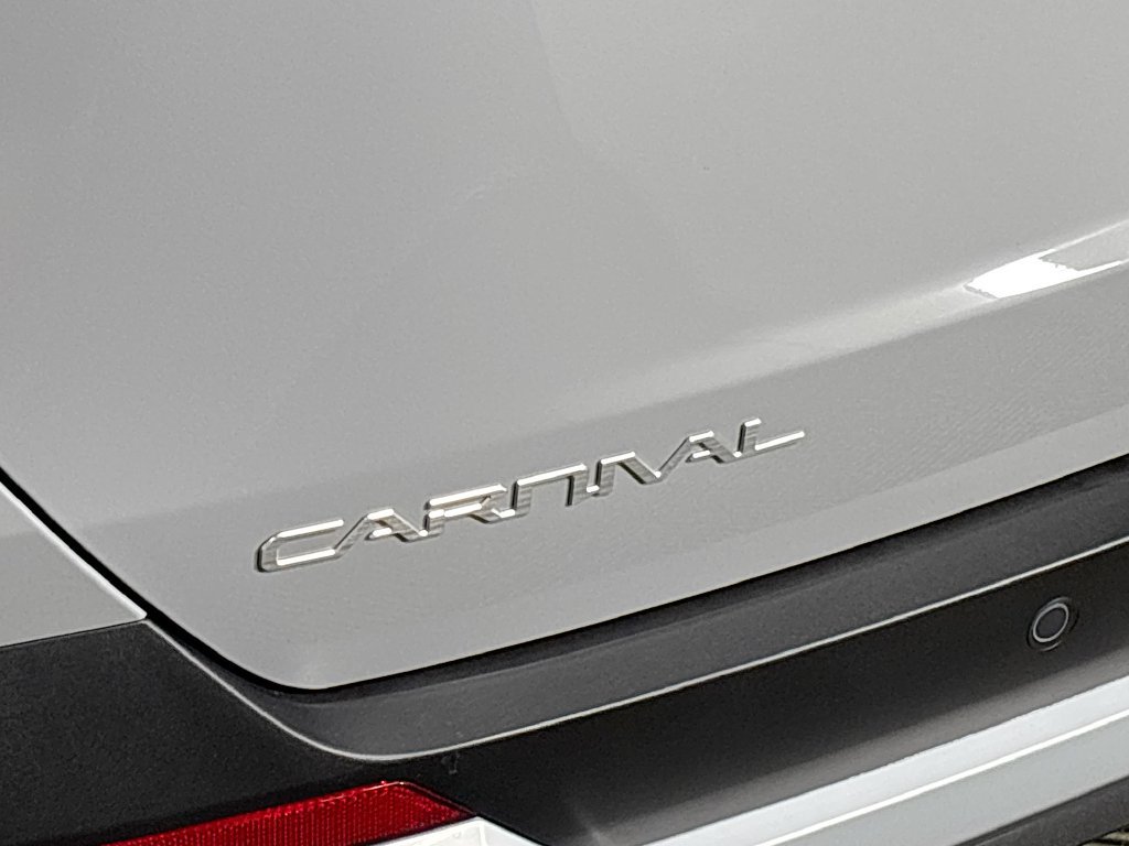 New 2027 Kia Carnival LX FWD image 23