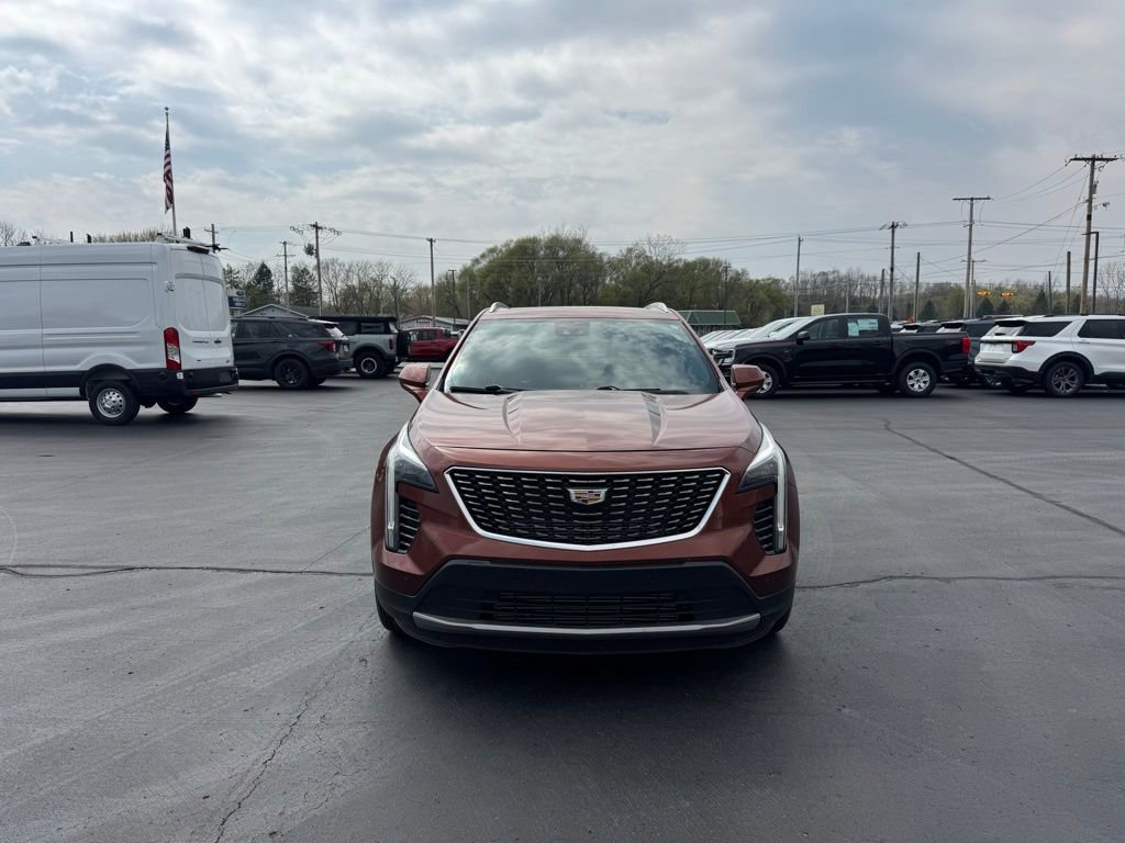 Used 2019 Cadillac XT4 Premium Luxury AWD/4WD image 2