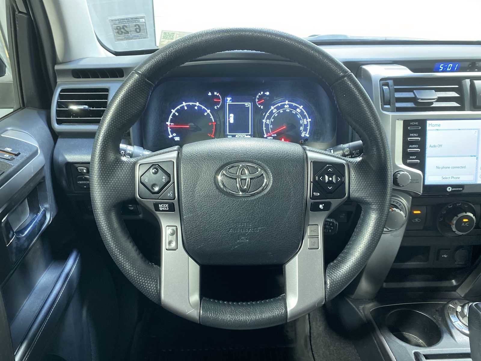 Used 2023 Toyota 4Runner SR5 Premium w/ Moonroof Package AWD/4WD image 15