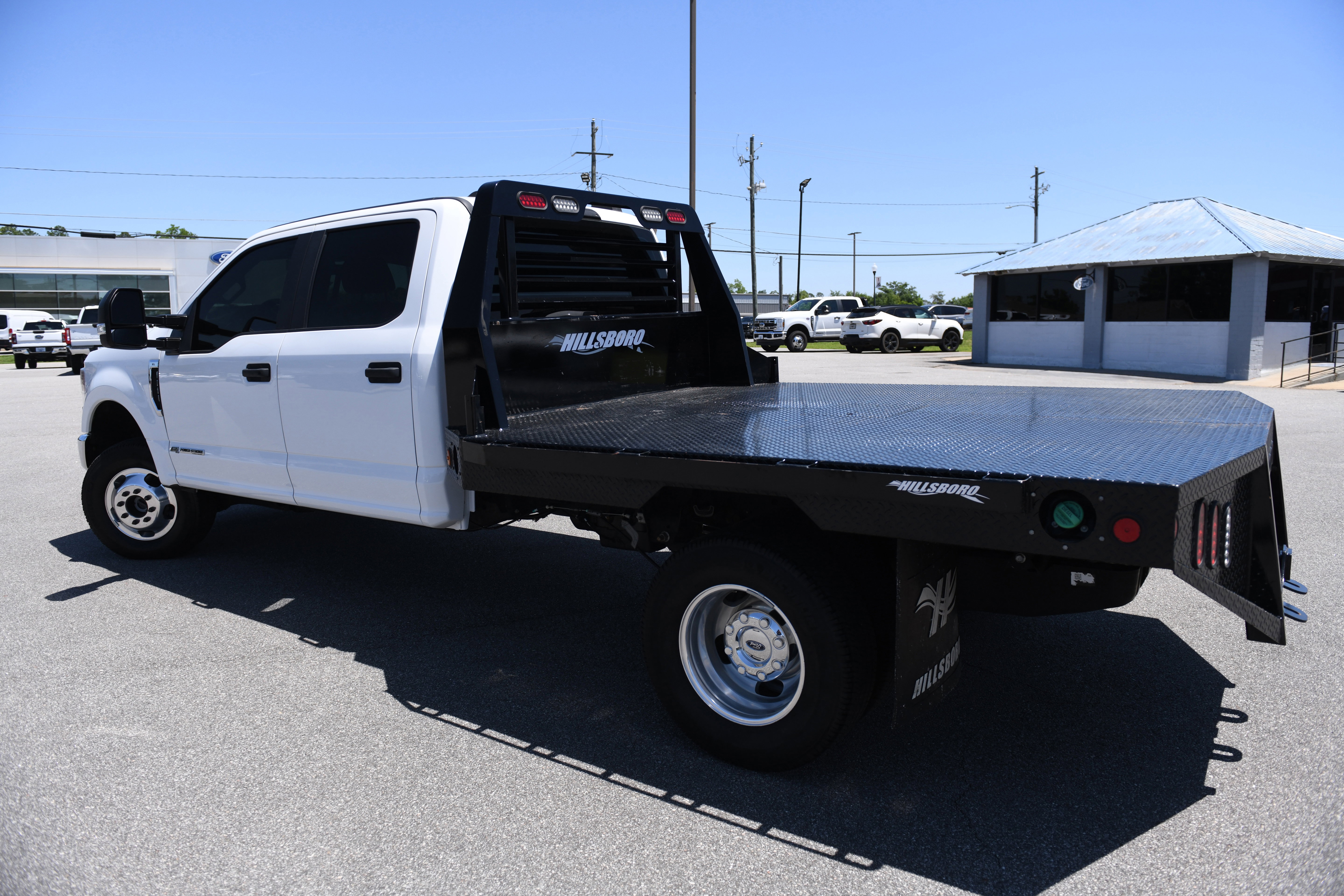 Used 2022 Ford F350 XL w/ Power Equipment Group AWD/4WD image 9