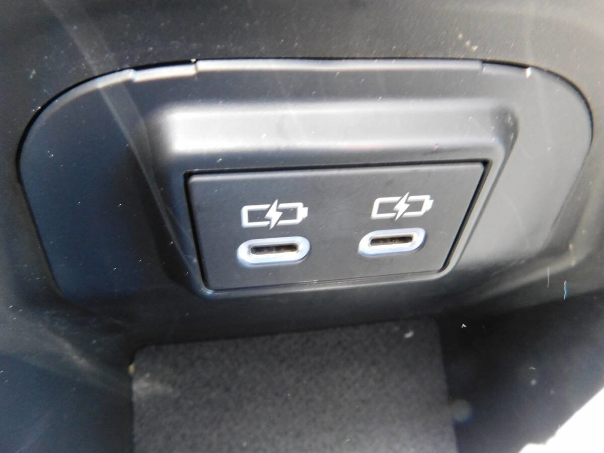 Used 2024 Toyota RAV4 XLE image 18
