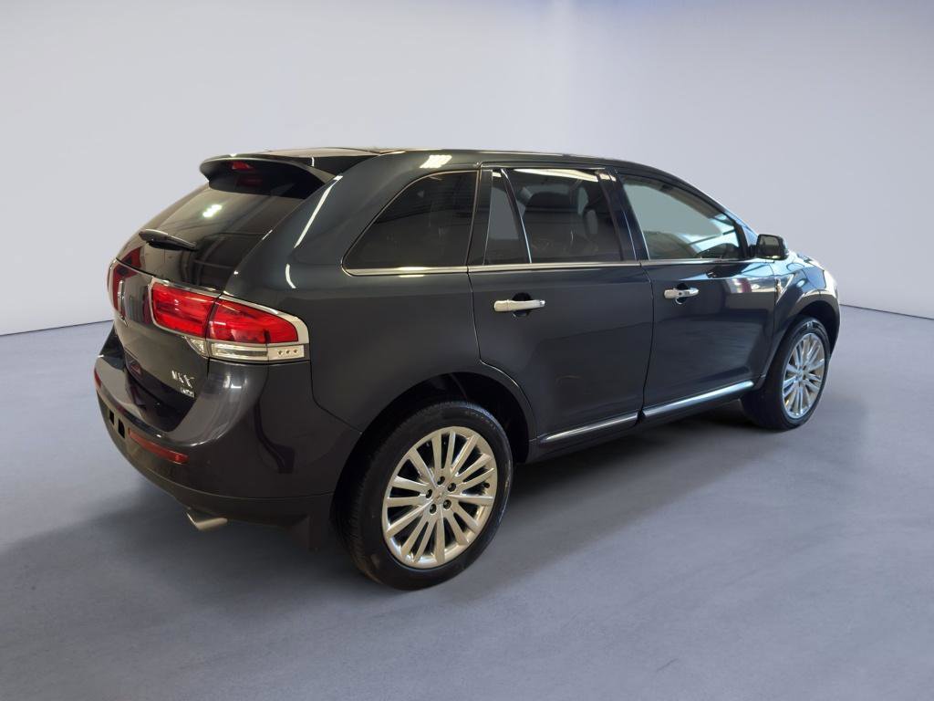 Used 2013 Lincoln MKX AWD image 6