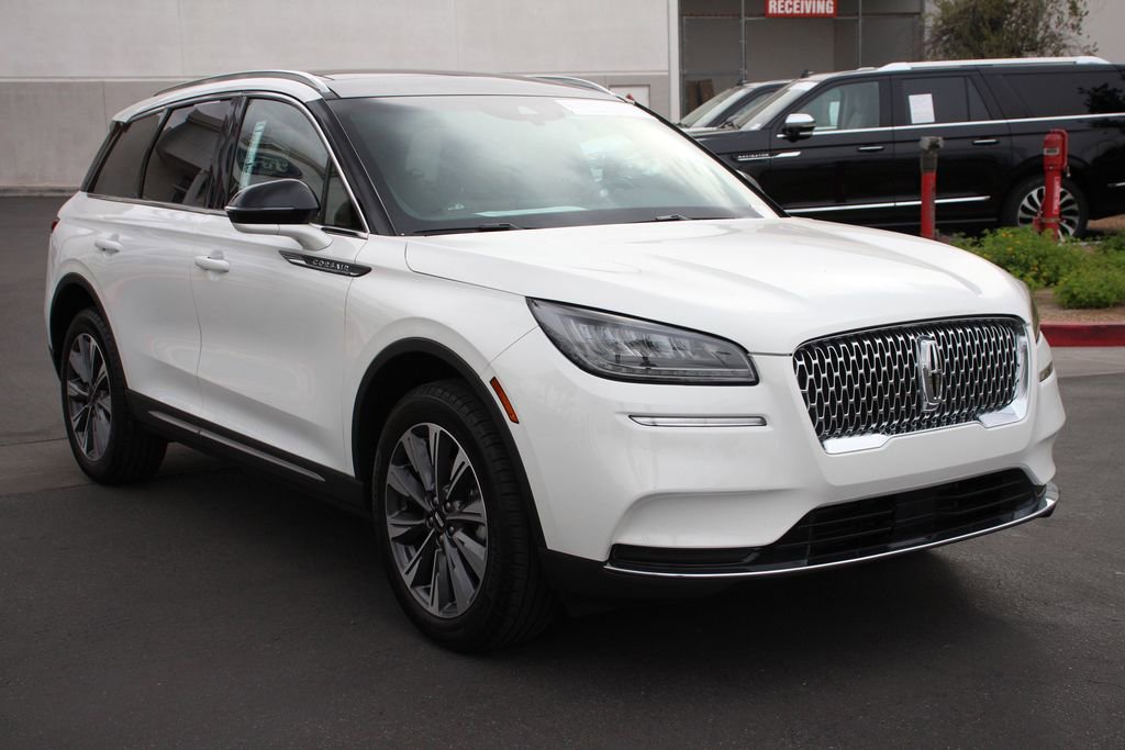 Certified 2022 Lincoln Corsair Reserve w/ Elements Package AWD/4WD image 8