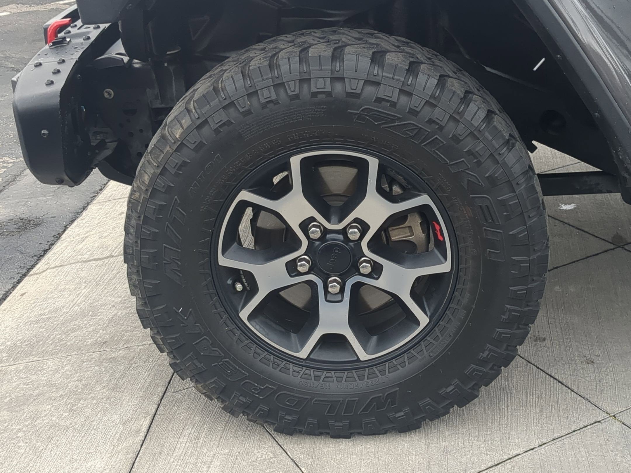 Used 2019 Jeep Wrangler Unlimited Rubicon AWD/4WD image 11