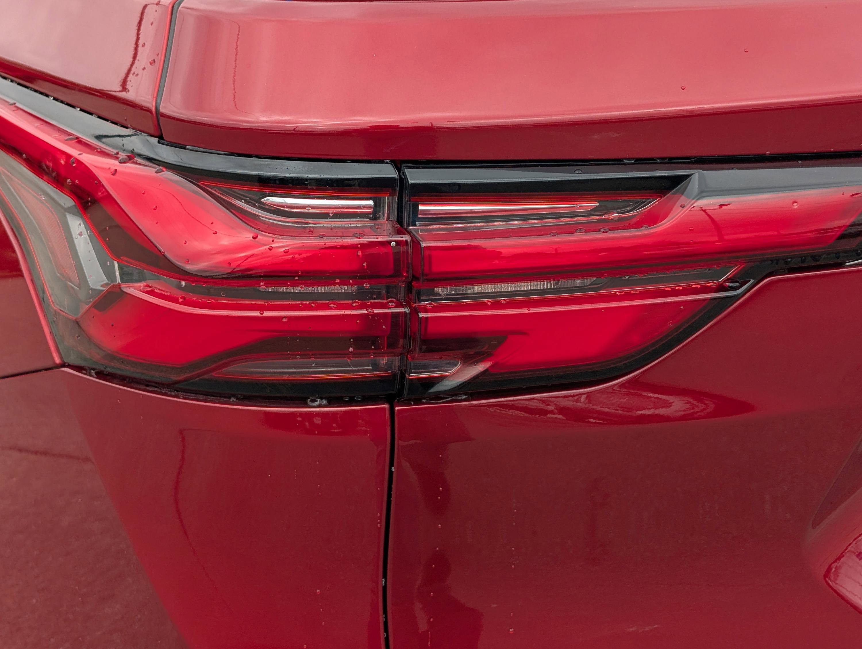 Certified 2023 Chevrolet Traverse High Country w/ LPO, Floor Liner Package image 27