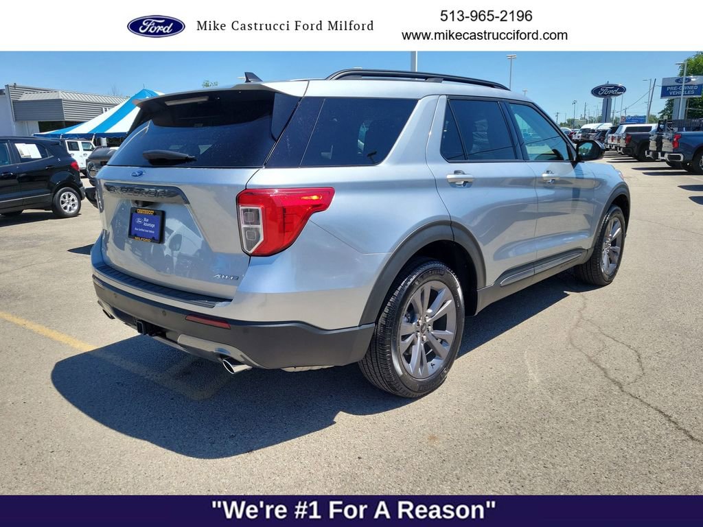 Certified 2024 Ford Explorer XLT w/ Equipment Group 202A AWD/4WD image 5